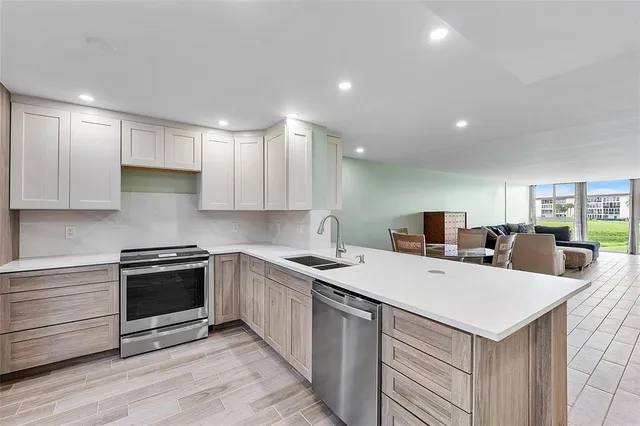 $299,000 | 3502 Bimini Lane, Unit B2, Coconut Creek, FL 33066