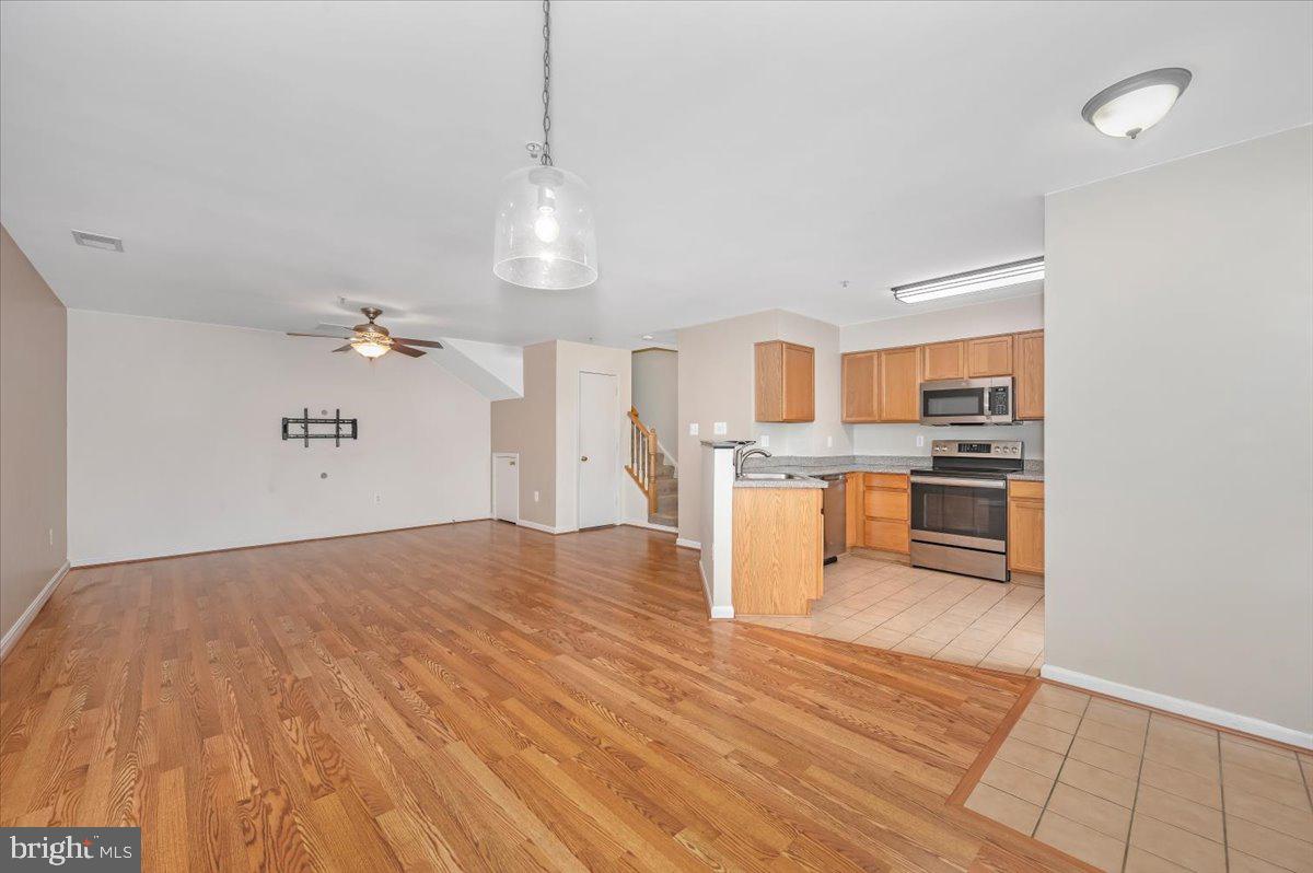 4946 Whitney Terrace Frederick, MD 21703 - Photo 2 of 30