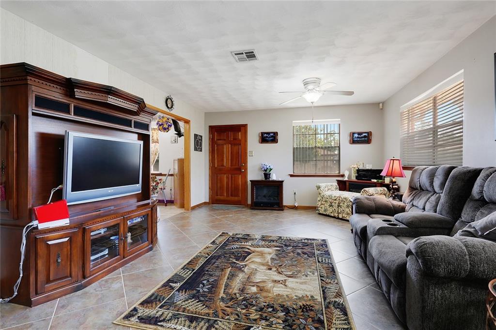 768 Deerfield Road Terrytown, LA 70056 - Photo 10 of 18 Gallery Image 10