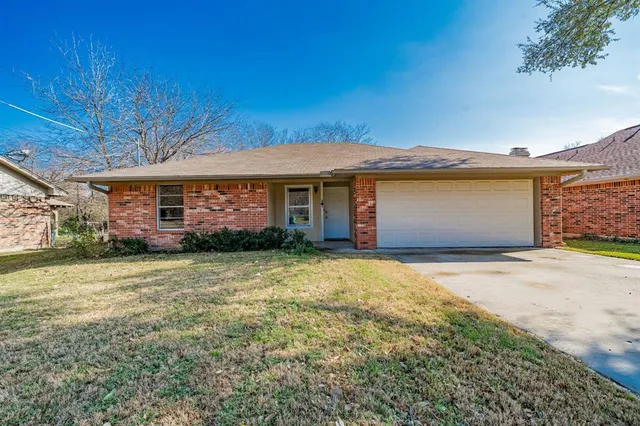 $240,000 | 1814 Shawnee Street, Denton, TX 76209