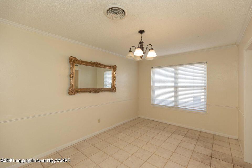 8709 Circle Drive Amarillo, TX 79110 - Photo 8 of 30 20211207164743141670000000-o