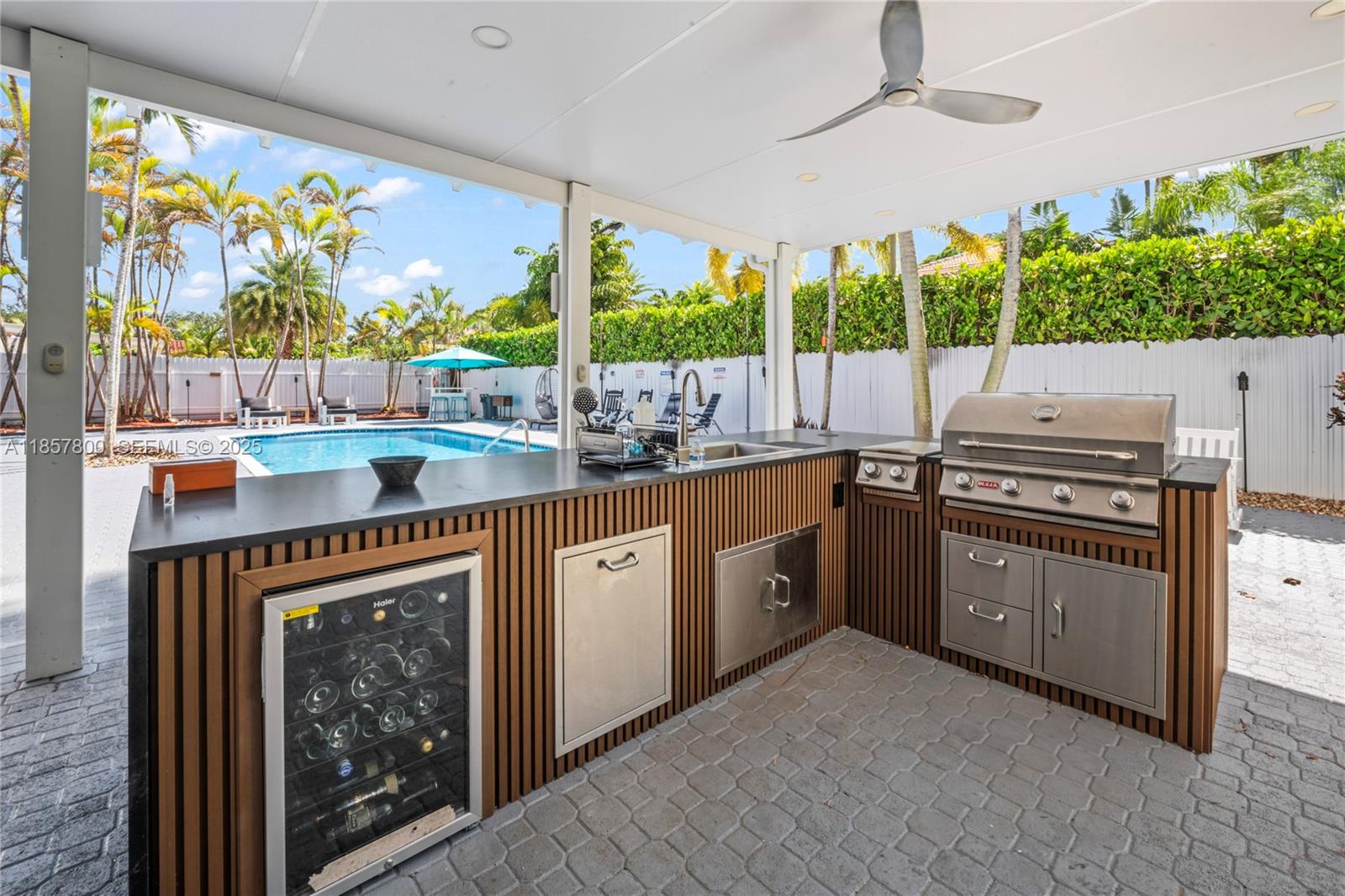 5750 Southwest 67th Avenue Miami, FL 33143 - Photo 56 of 62