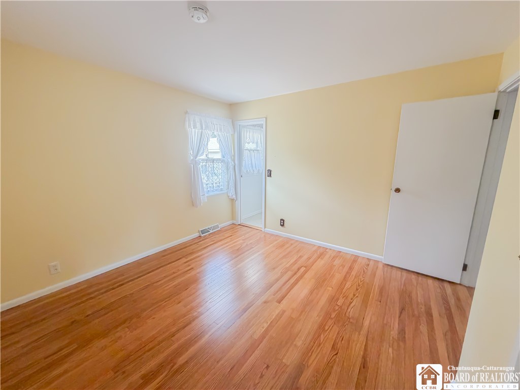 7 Swan Street Hanover, NY 14062 - Photo 14 of 29