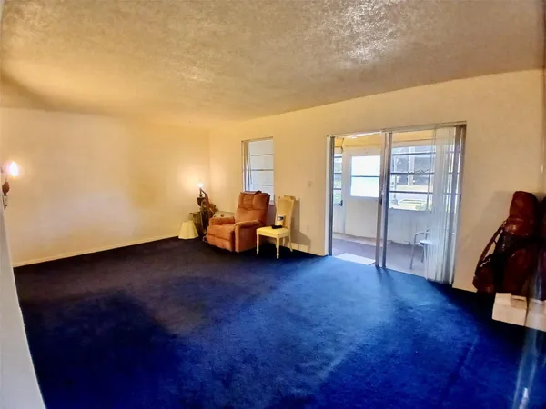 $74,900 | 5190 East Sabal Palm Boulevard, Unit 103, Tamarac, FL 33319
