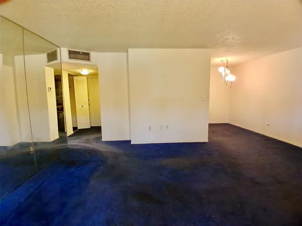 $74,900 | 5190 East Sabal Palm Boulevard, Unit 103, Tamarac, FL 33319