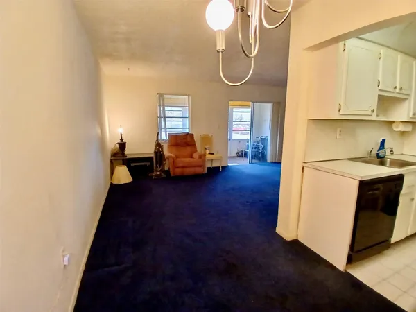 $74,900 | 5190 East Sabal Palm Boulevard, Unit 103, Tamarac, FL 33319