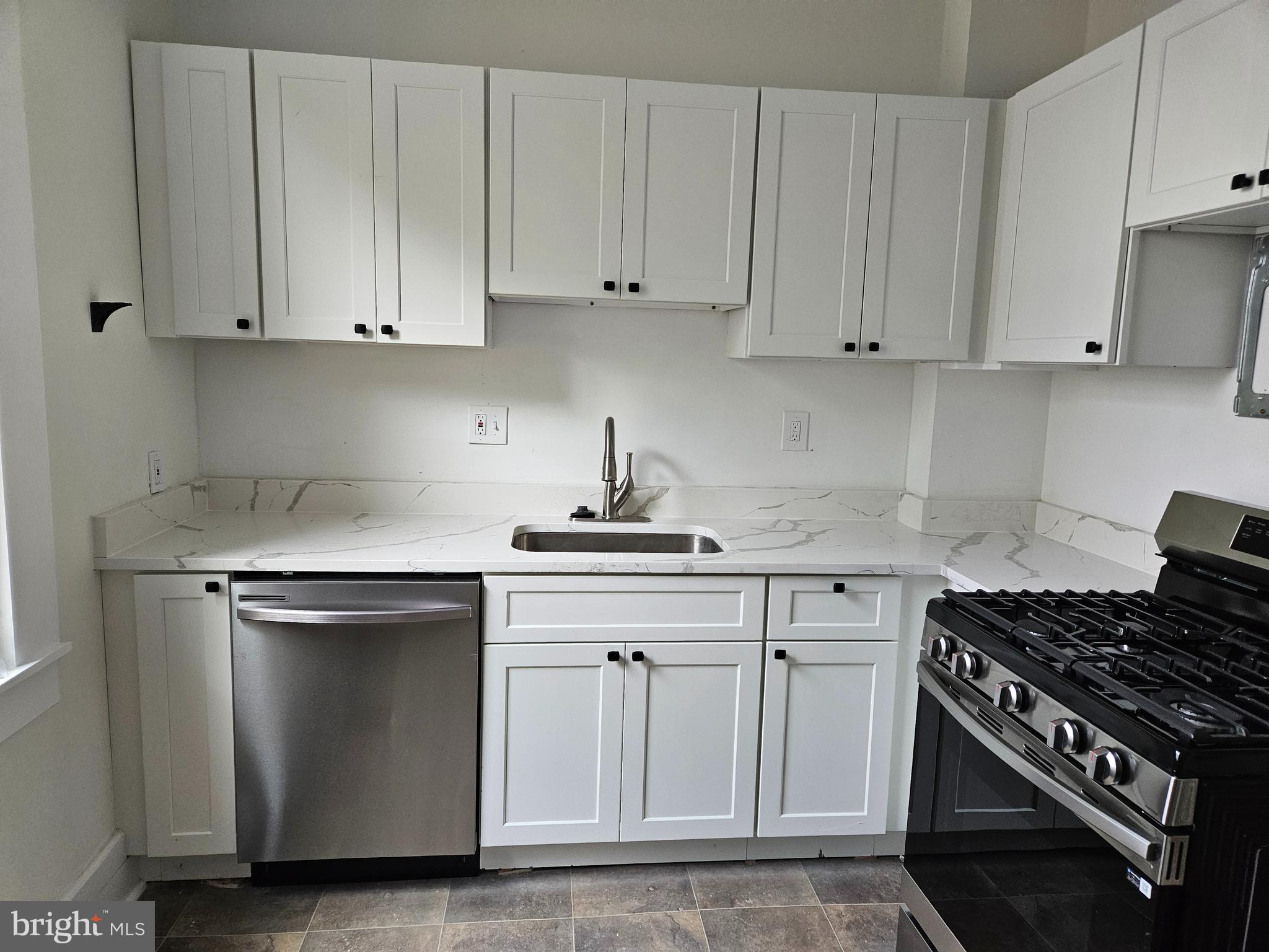 3141 Elmora Avenue Baltimore, MD 21213 - Photo 6 of 11