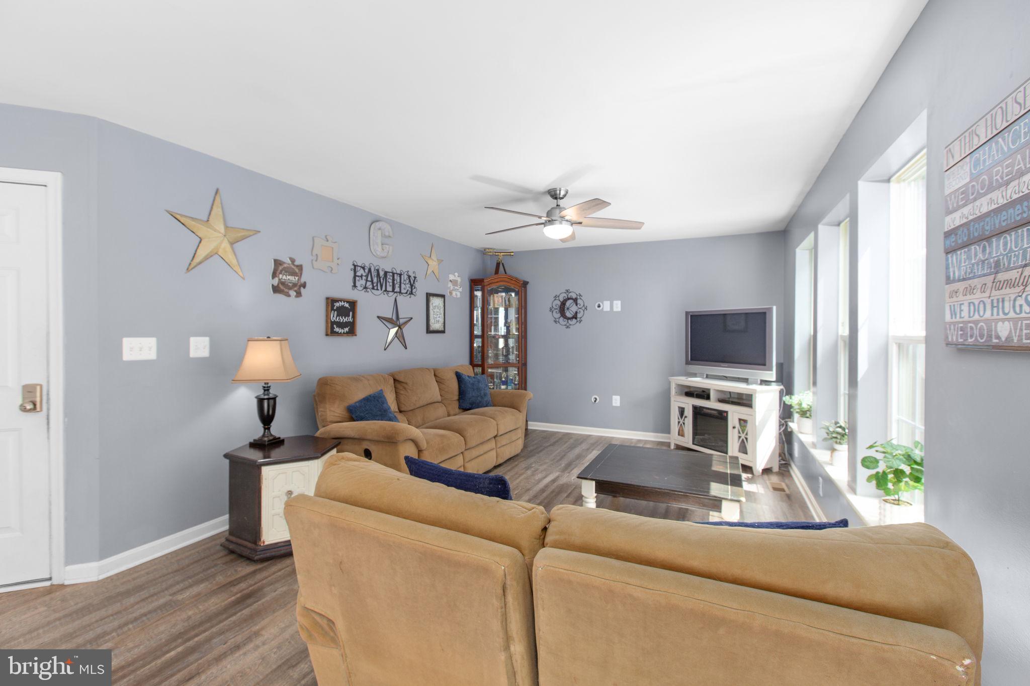 4659 Turkey Acres Road King George, VA 22485 - Photo 16 of 54 Ceiling fan lighting