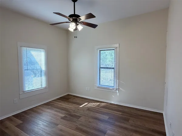 $1,300 | 1504 Watterson Road, Red Rock, TX 78662