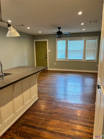 $1,450 | 1532 South Acadian Thruway, Baton Rouge, LA 70808