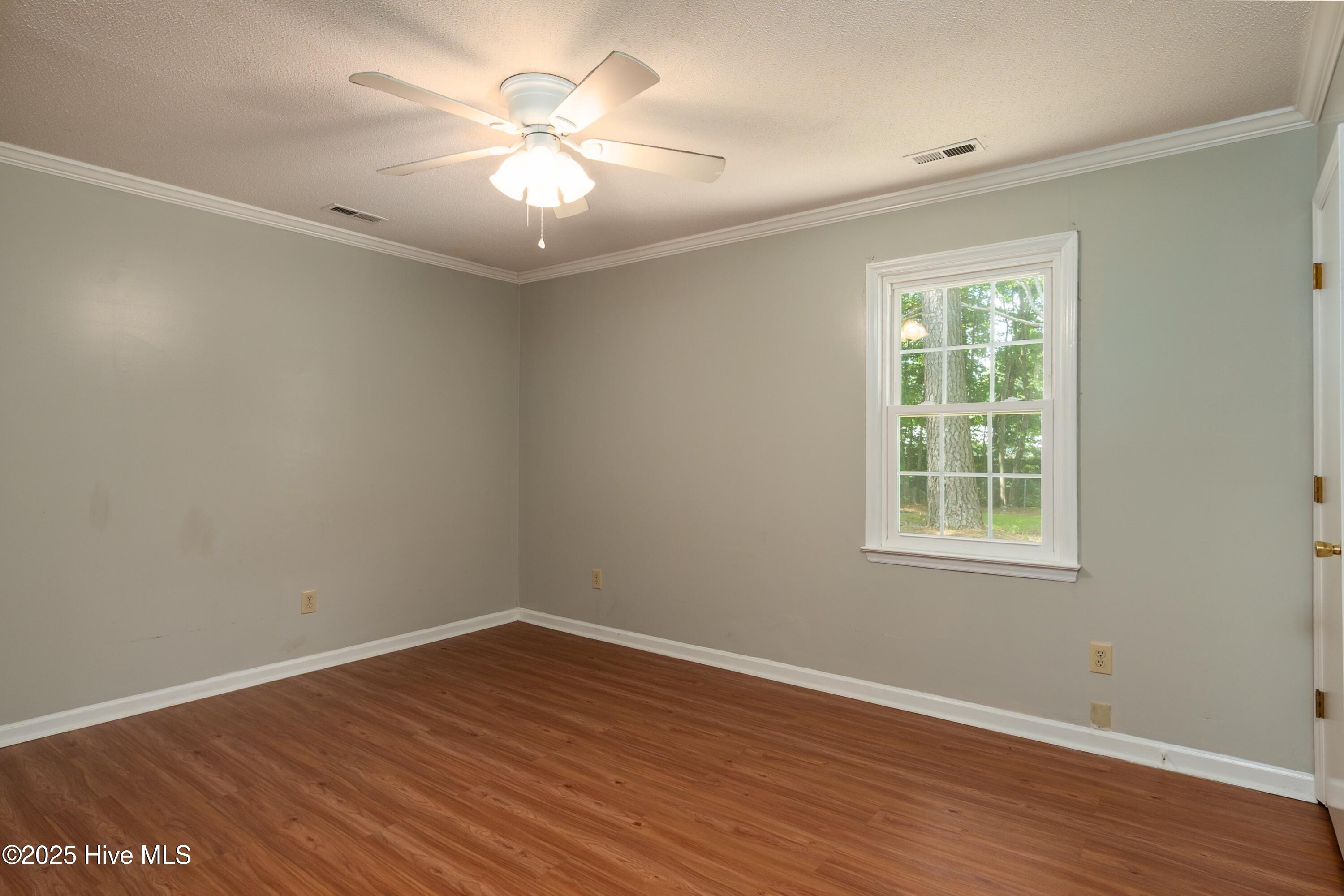 309 Luann Road Jacksonville, NC 28540 - Photo 18 of 36 018-309 Luann-18