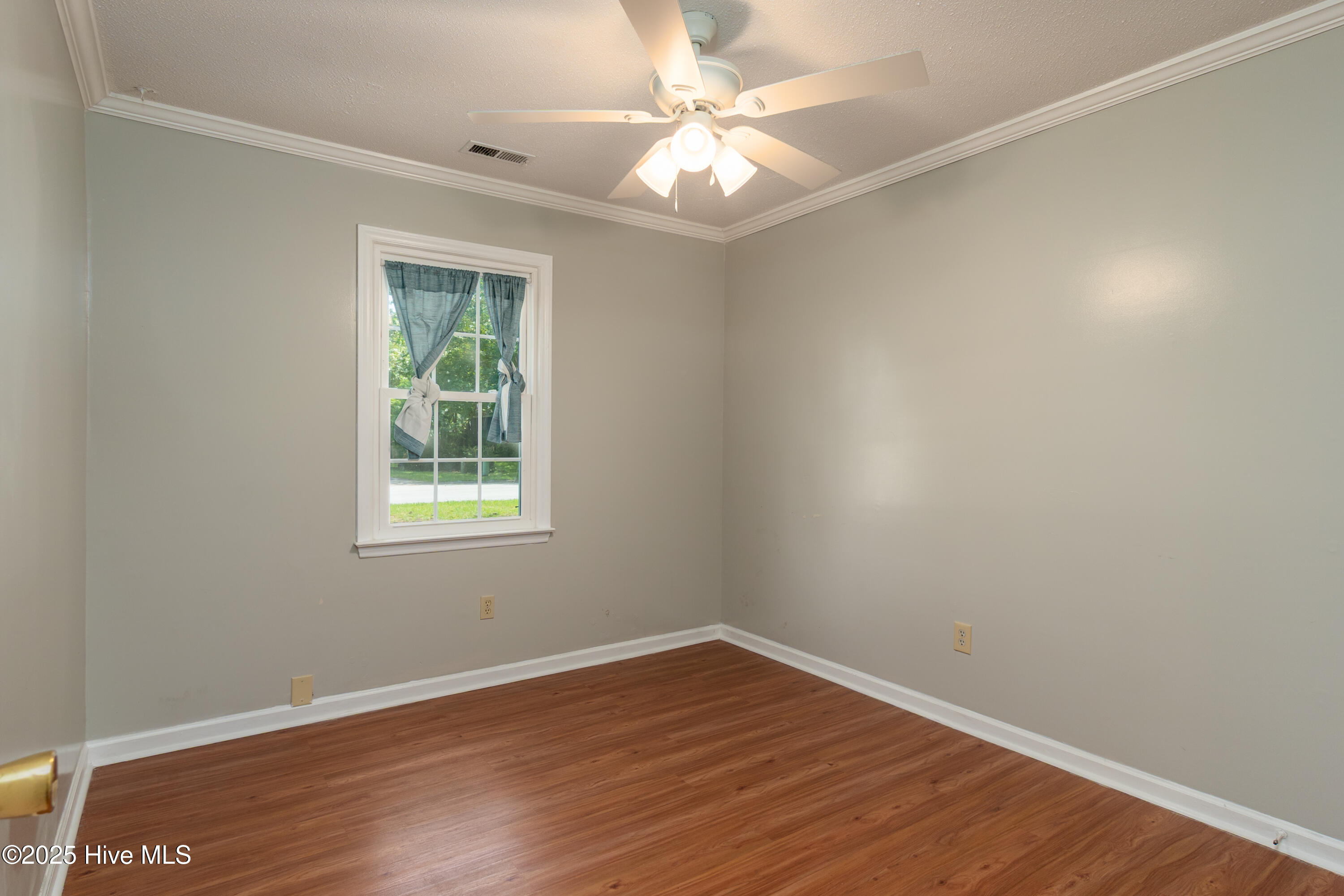 309 Luann Road Jacksonville, NC 28540 - Photo 21 of 36 021-309 Luann-21