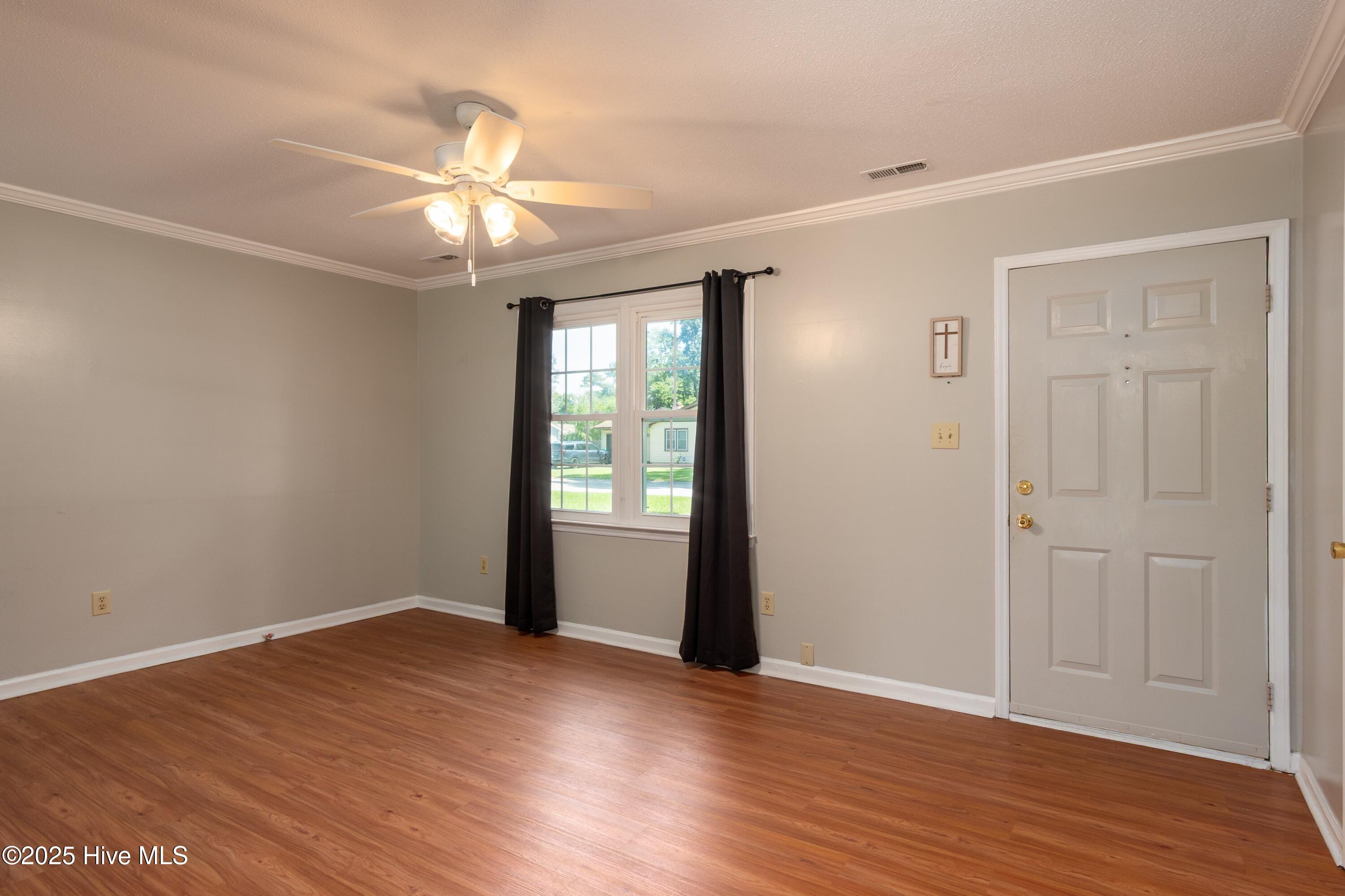 309 Luann Road Jacksonville, NC 28540 - Photo 10 of 36 010-309 Luann-10