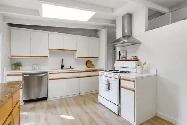 $1,838,000 | 680 Hamilton Lane, Santa Clara, CA 95051