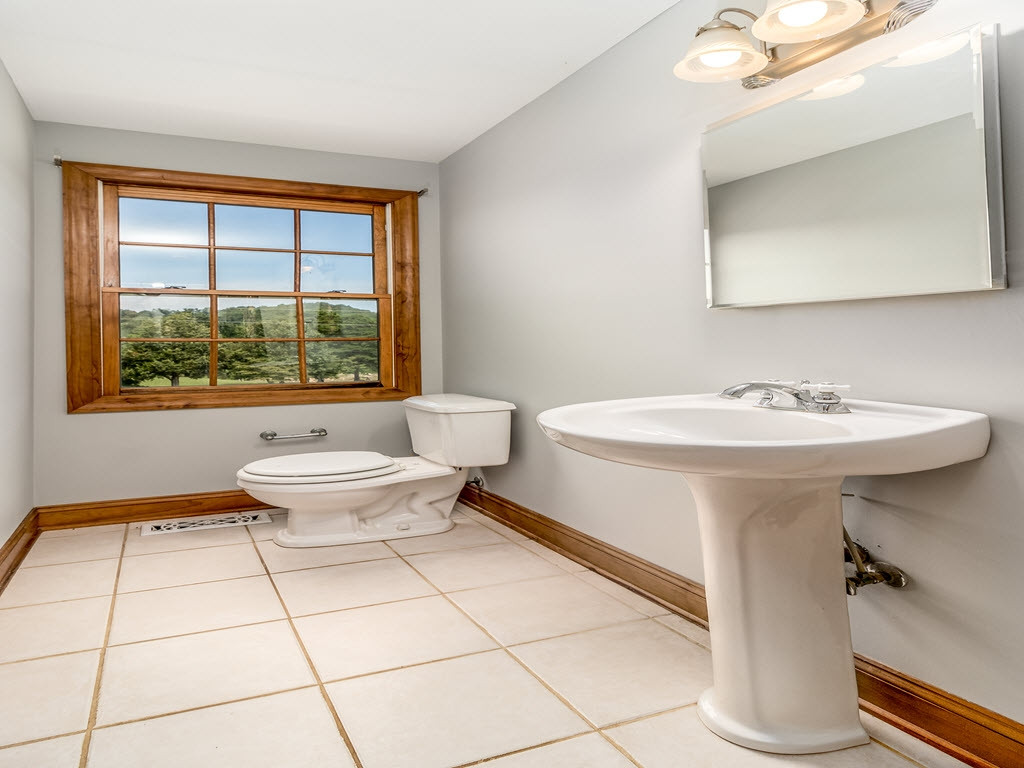 190 Turtle Pointe Bean Station, TN 37708 - Photo 20 of 36 Photo 20