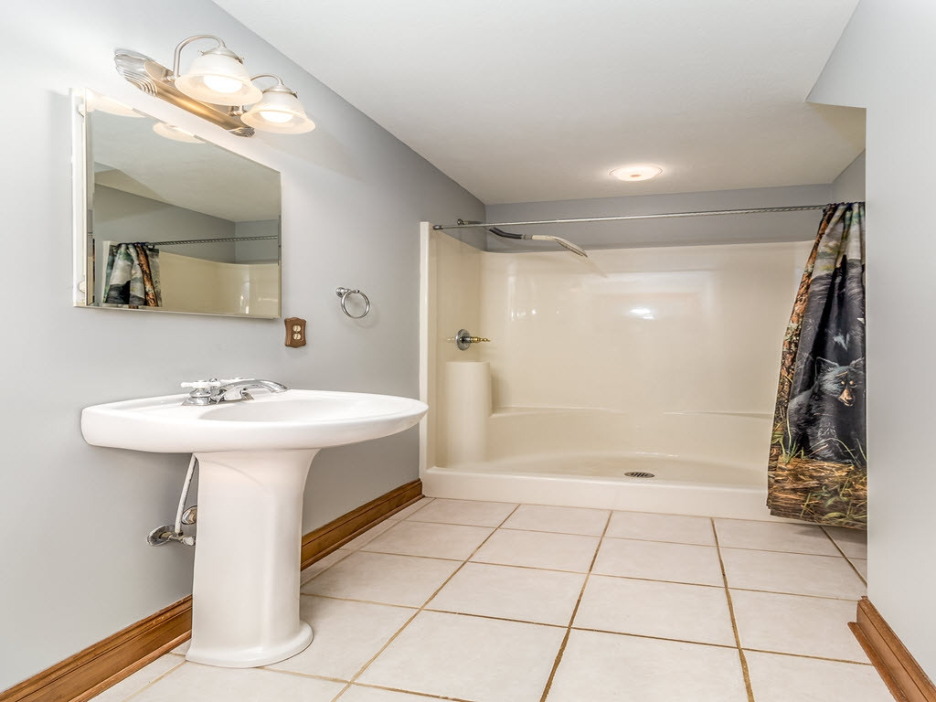 190 Turtle Pointe Bean Station, TN 37708 - Photo 21 of 36 Photo 21
