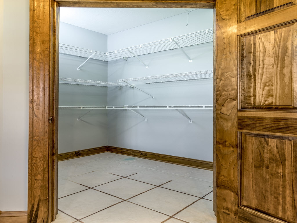 190 Turtle Pointe Bean Station, TN 37708 - Photo 23 of 36 Photo 23