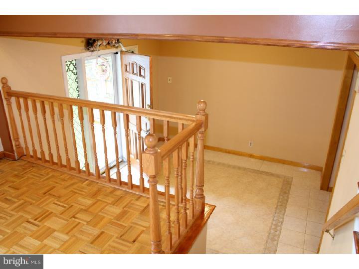 9731 Morefield Road Philadelphia, PA 19115 - Photo 3 of 25 Living Room