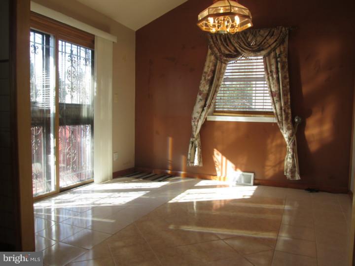 9731 Morefield Road Philadelphia, PA 19115 - Photo 22 of 25 Dining Room