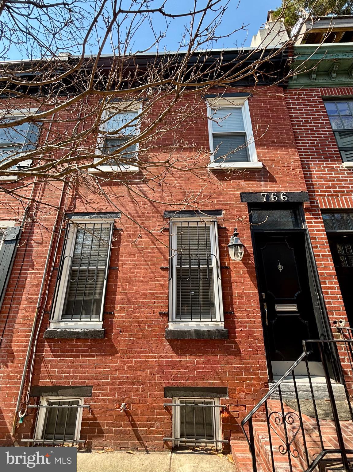 766 Martin Street Philadelphia, PA 19146 - Photo 2 of 35 front view of a building