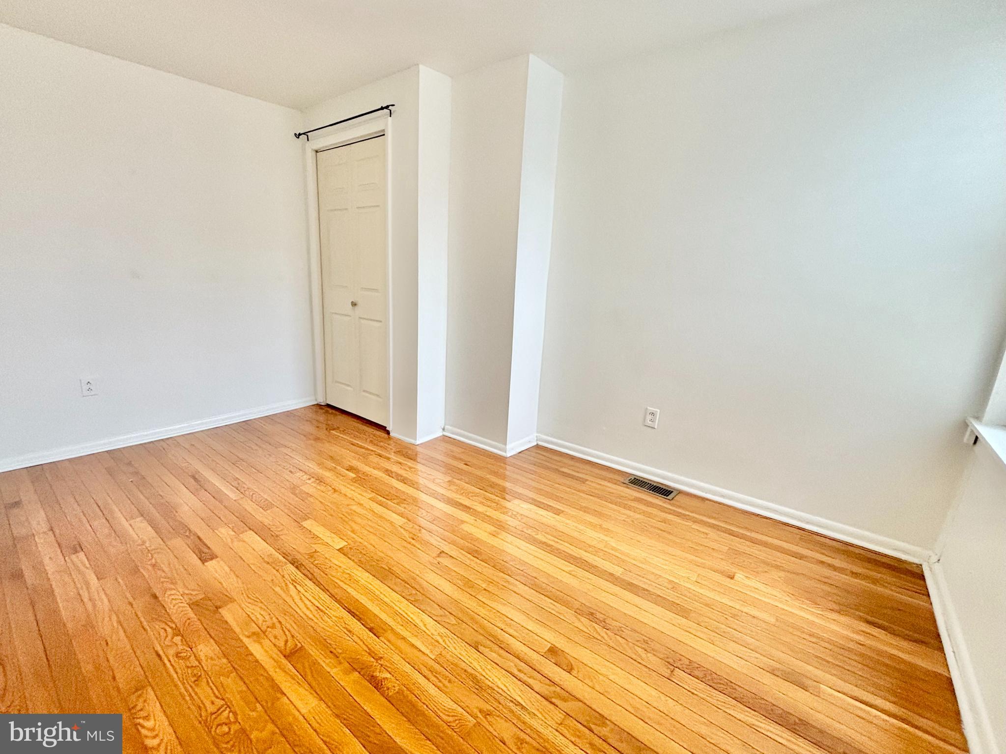 766 Martin Street Philadelphia, PA 19146 - Photo 22 of 35 a view of empty room