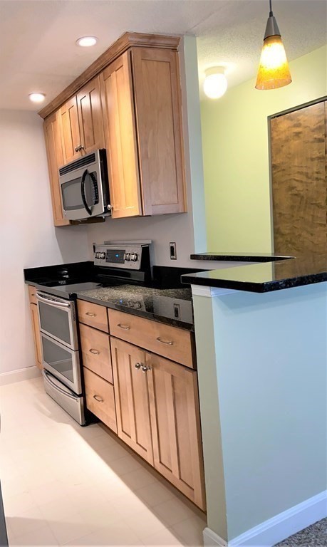 1002 Franklin Crossing Road, Unit 1002 Franklin, MA 02038 - Photo 11 of 24 Gallery Image 11