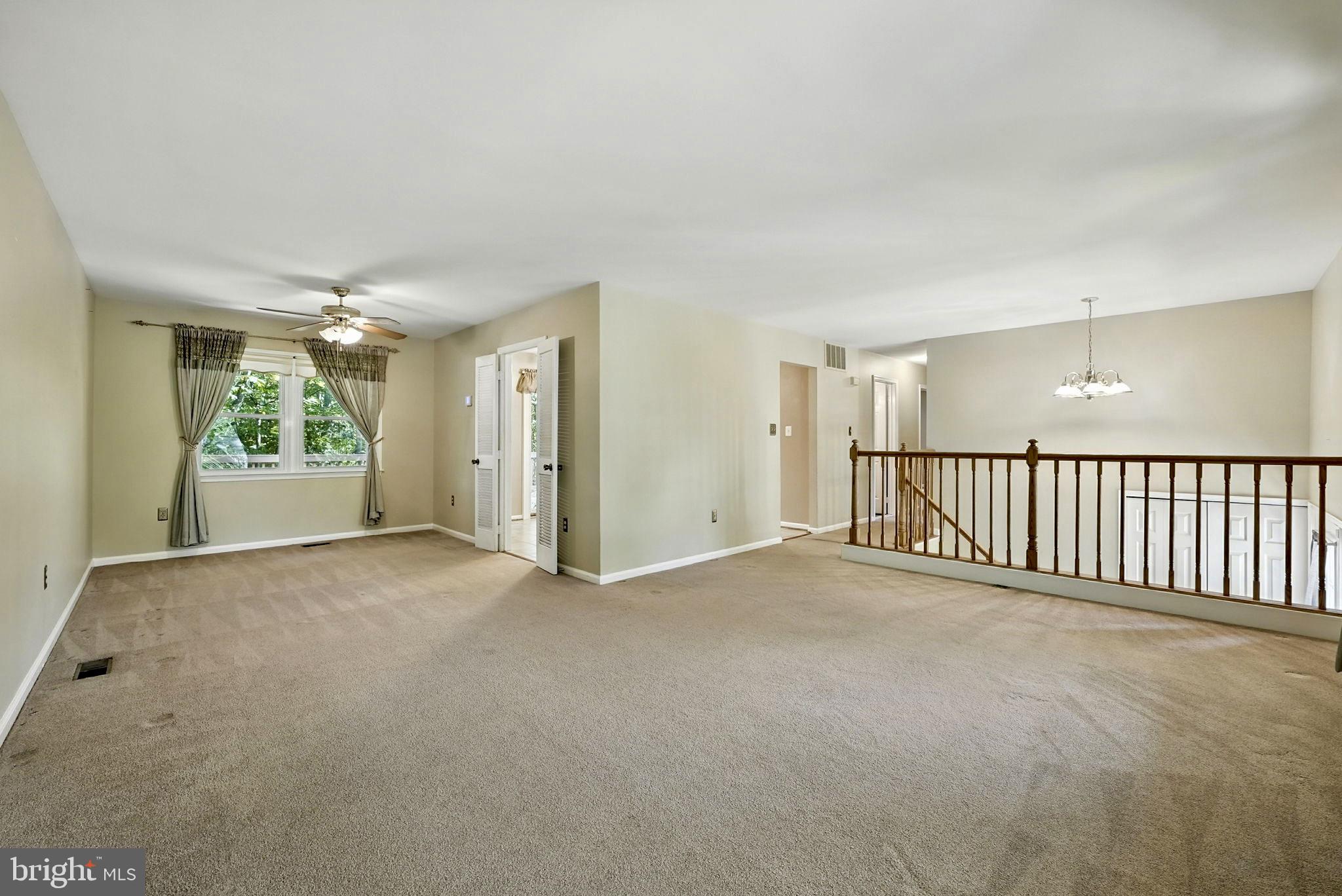 8926 Applecross Lane Springfield, VA 22153 - Photo 3 of 30 Gallery Image 3