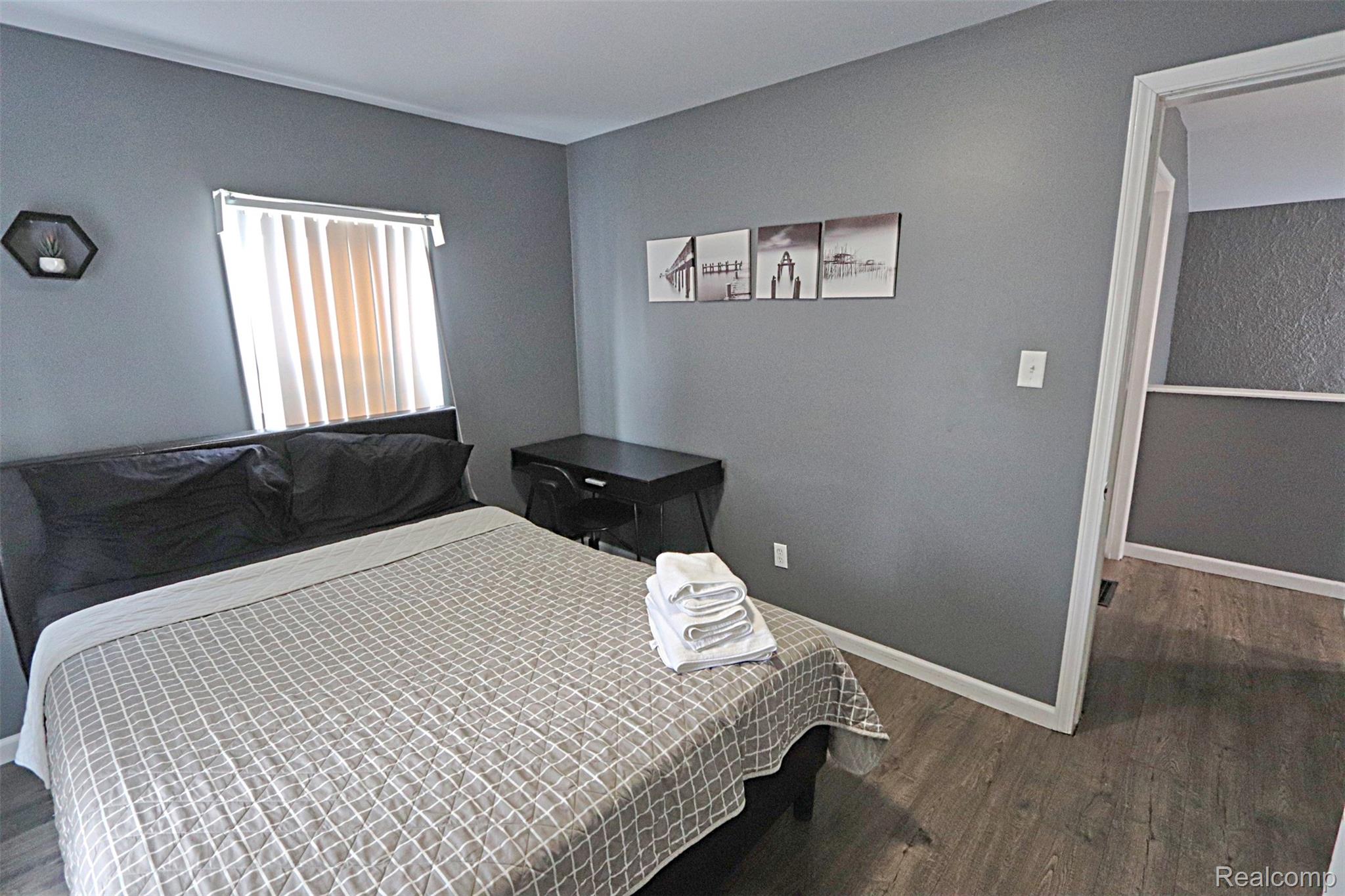 1149 Cambridge Road Berkley, MI 48072 - Photo 19 of 52 IMG_0950_InPixio.jpg