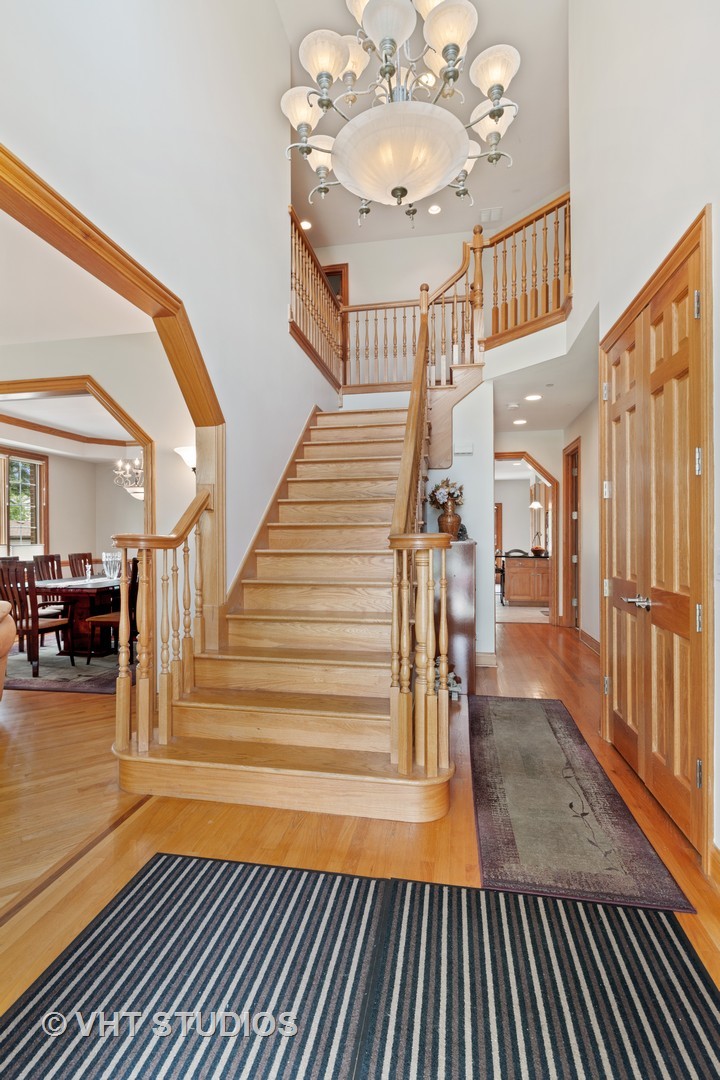 1407 Hoffman Avenue Park Ridge, IL 60068 - Photo 3 of 32