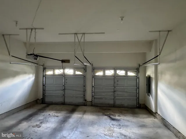 a view of a garage