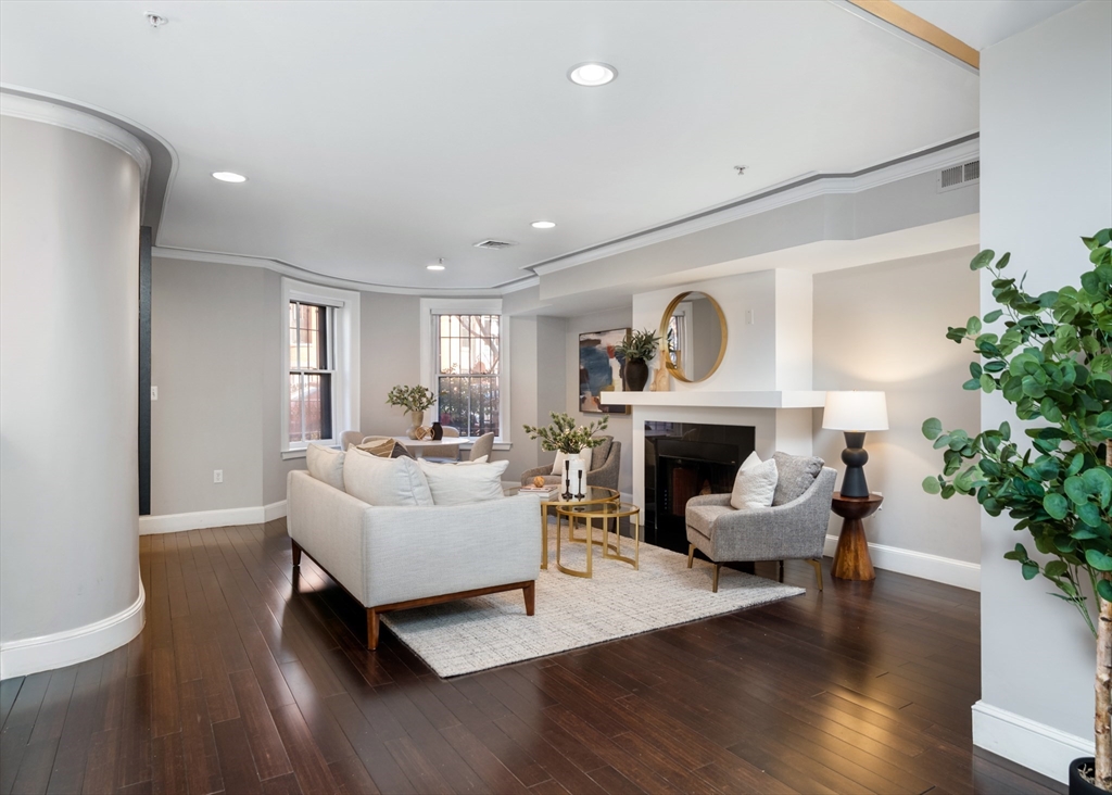 52 Rutland Square, Unit 2 Boston, MA 02118 - Photo 8 of 16 Gallery Image 8