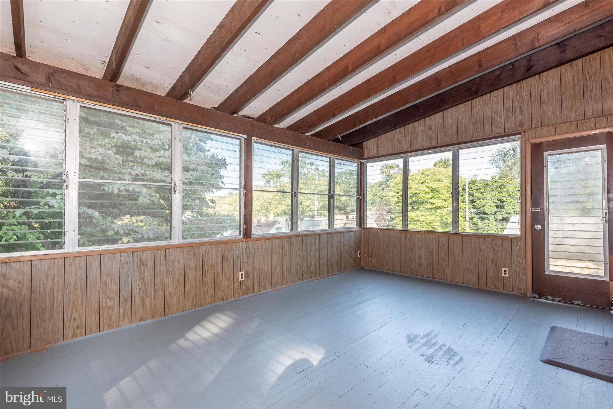 912 Dryden Court Silver Spring, MD 20901 - Photo 13 of 36 Sun Room
