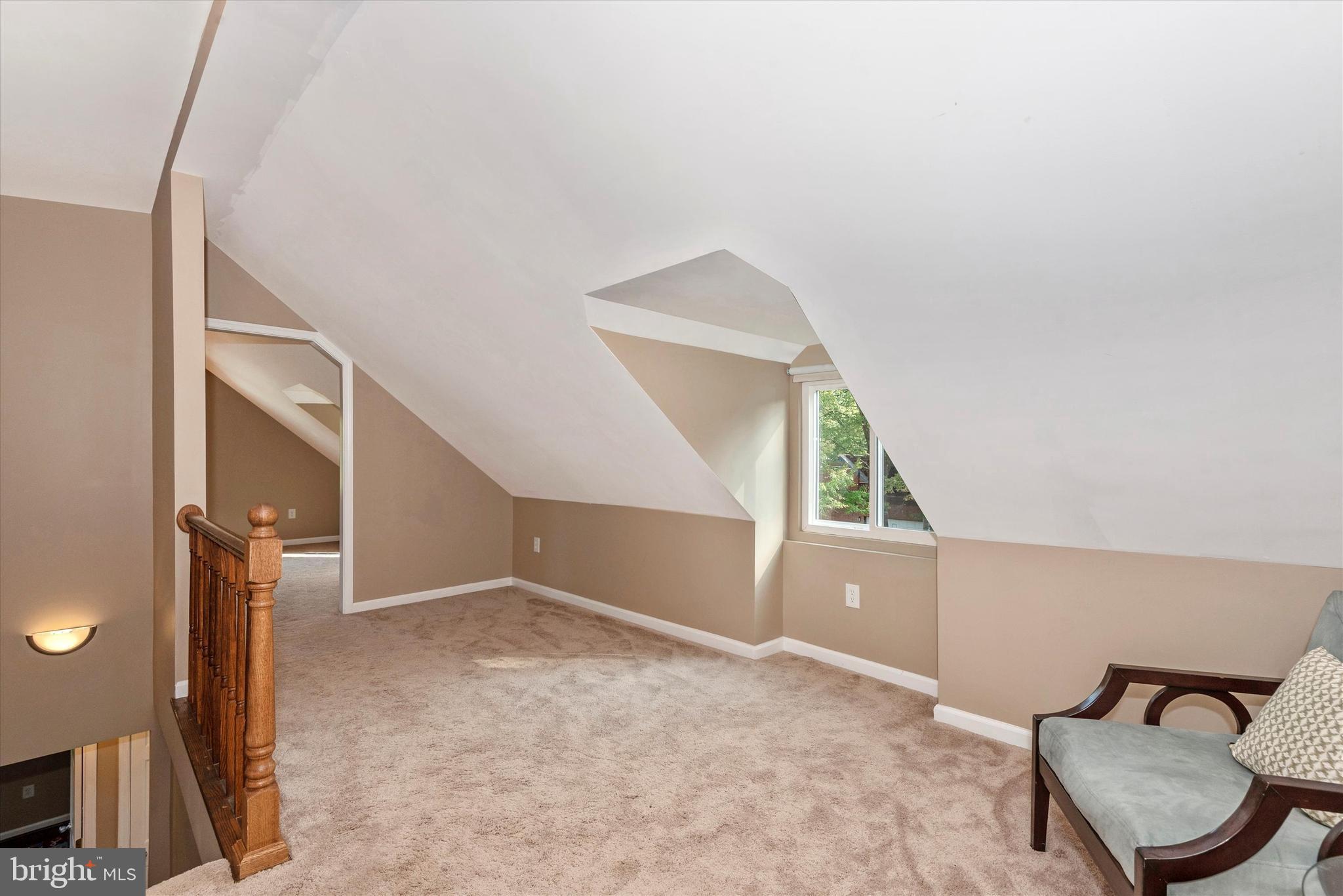 912 Dryden Court Silver Spring, MD 20901 - Photo 21 of 36 Master Bedroom/Suite Sitting Area