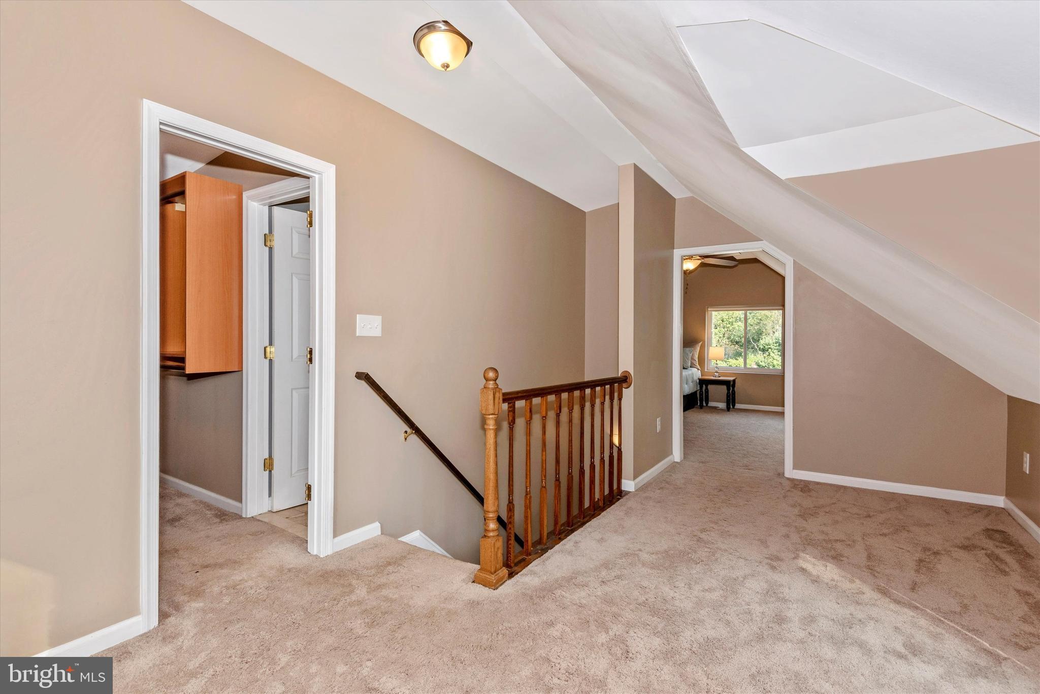912 Dryden Court Silver Spring, MD 20901 - Photo 22 of 36 Master Bedroom/Suite Sitting Area
