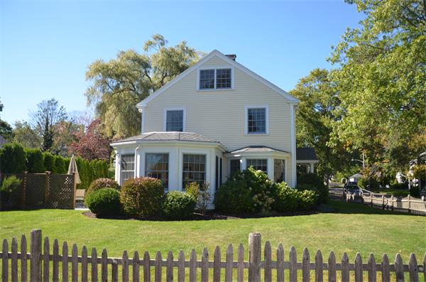 5 Longfellow Road Marblehead, MA 01945 - Photo 2 of 27 Gallery Image 2