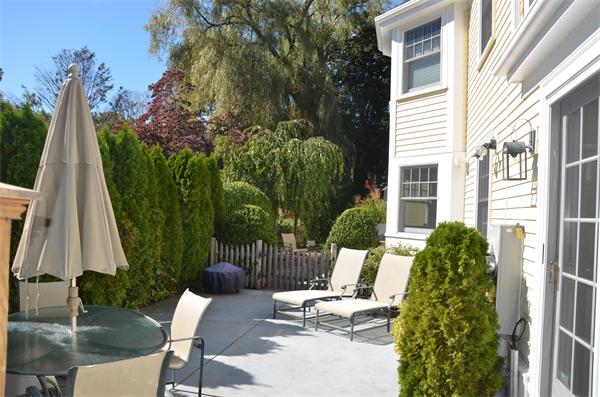 5 Longfellow Road Marblehead, MA 01945 - Photo 4 of 27 Gallery Image 4