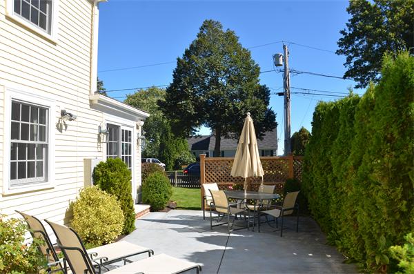 5 Longfellow Road Marblehead, MA 01945 - Photo 7 of 27 Gallery Image 7
