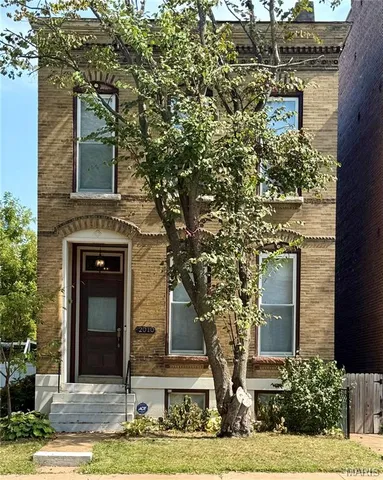 $409,900 | 2010 Oregon Avenue, St. Louis, MO 63104