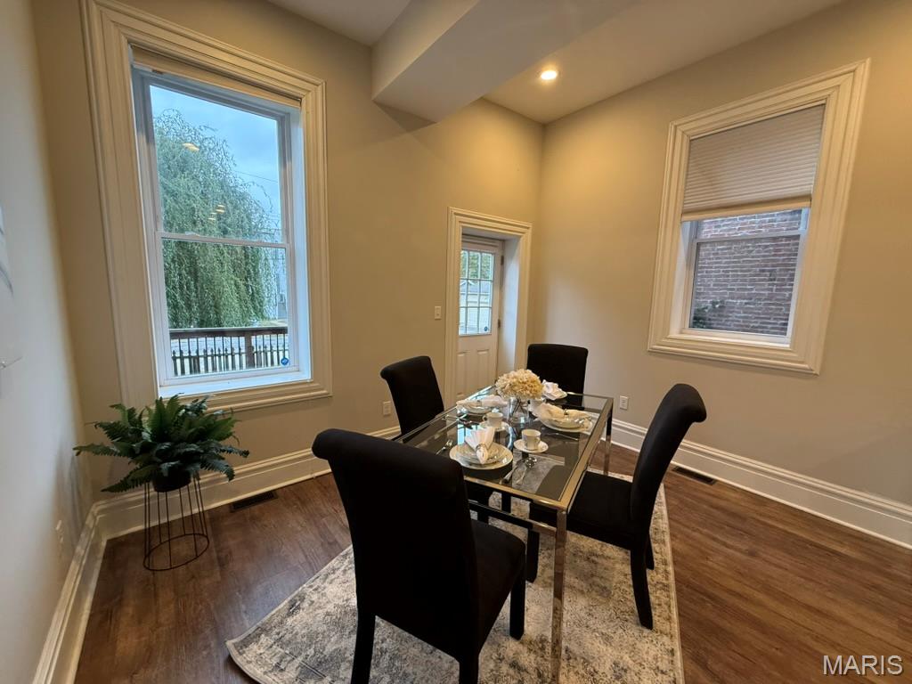 2010 Oregon Avenue St. Louis, MO 63104 - Photo 12 of 27