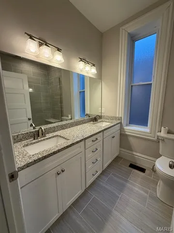 $409,900 | 2010 Oregon Avenue, St. Louis, MO 63104