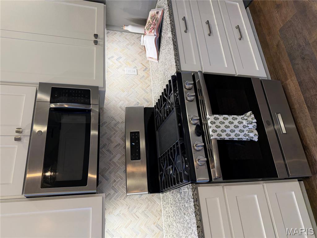 2010 Oregon Avenue St. Louis, MO 63104 - Photo 8 of 39