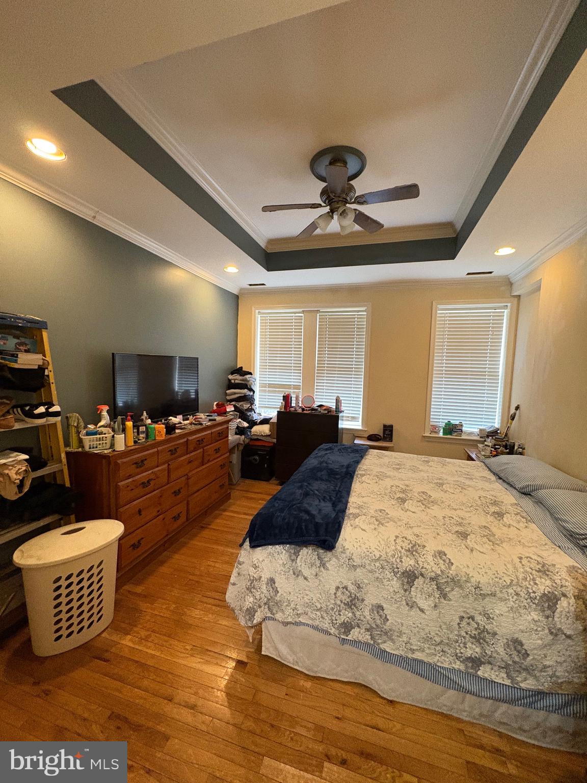 2713 Hampden Avenue Baltimore, MD 21211 - Photo 17 of 23 a living room with furniture