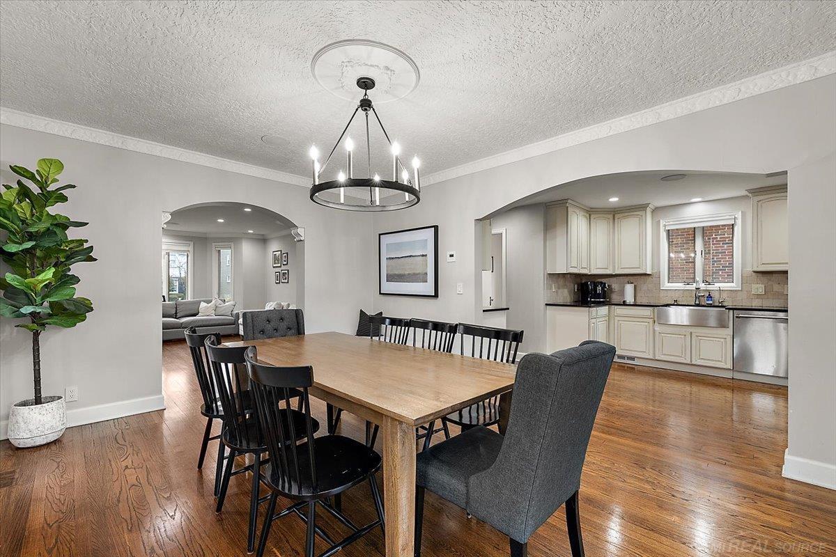 719 Fisher Road Grosse Pointe, MI 48230 - Photo 15 of 60 Gallery Image 15