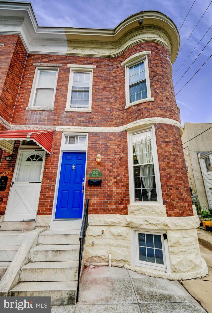 large end-of-group home
