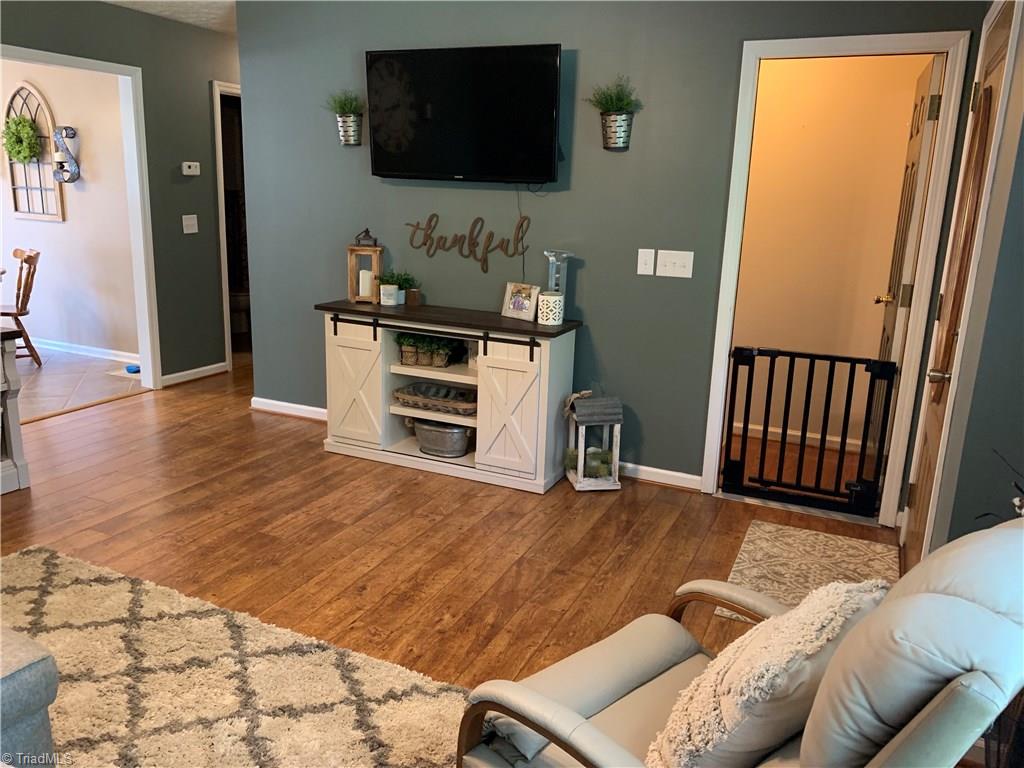 175 South Bridgewater Road Mount Airy, NC 27030 - Photo 5 of 30 Gallery Image 5
