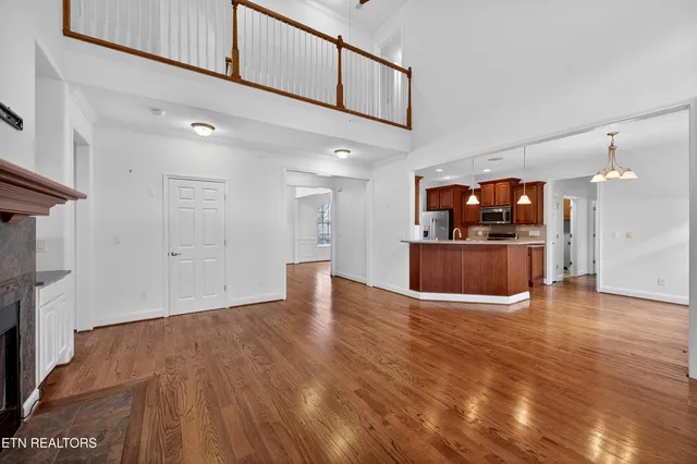 $749,900 | 110 St James Lane, Clinton, TN 37716