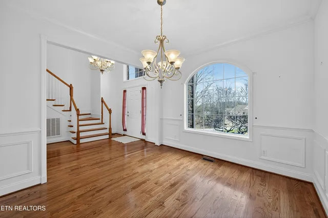 $749,900 | 110 St James Lane, Clinton, TN 37716