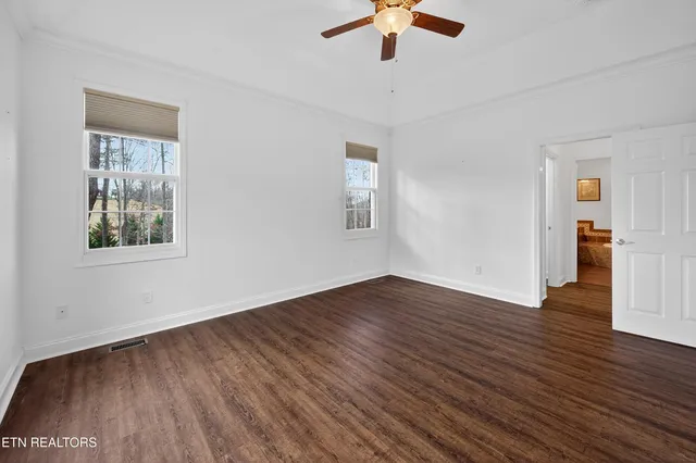 $749,900 | 110 St James Lane, Clinton, TN 37716