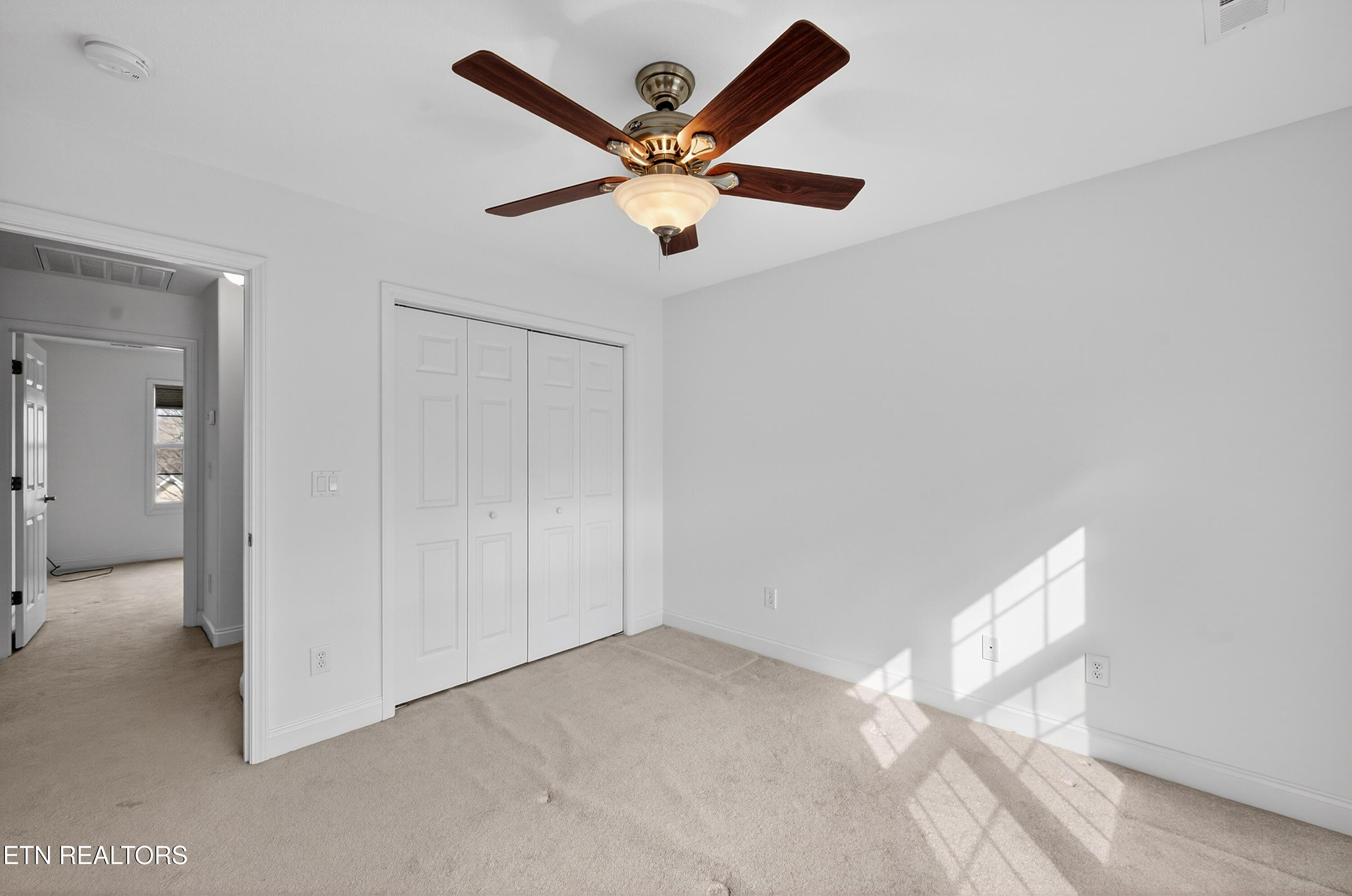 110 St James Lane Clinton, TN 37716 - Photo 35 of 60 Bedroom 3