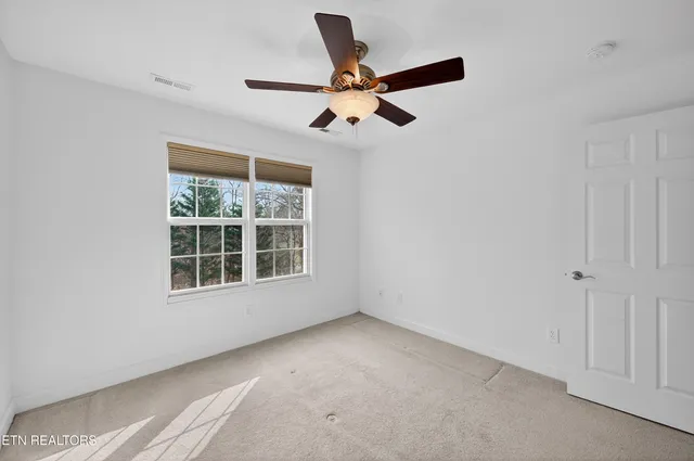 $749,900 | 110 St James Lane, Clinton, TN 37716